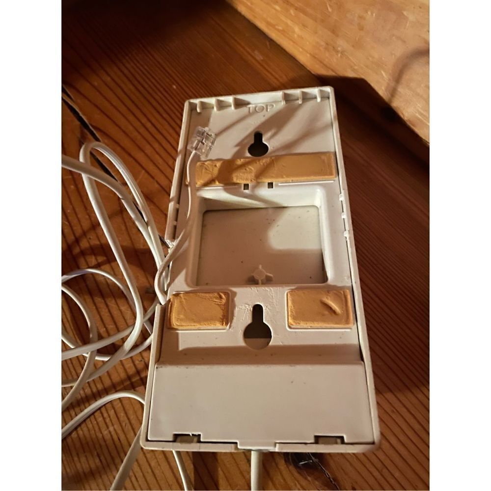 2 WIRE DSL FILTER SINGLE-LINE WALL MOUNT - Picture 2 of 2